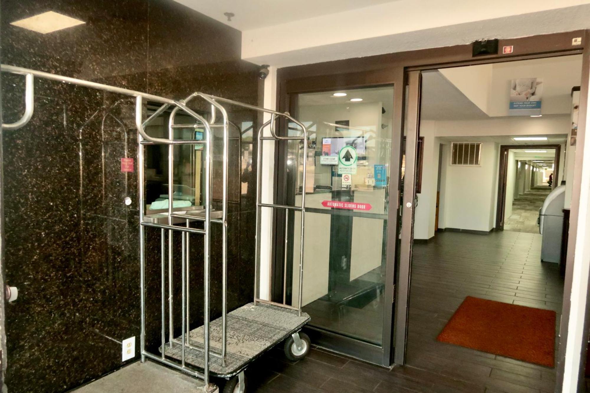 Motel 6 Elkhart, In ภายนอก รูปภาพ