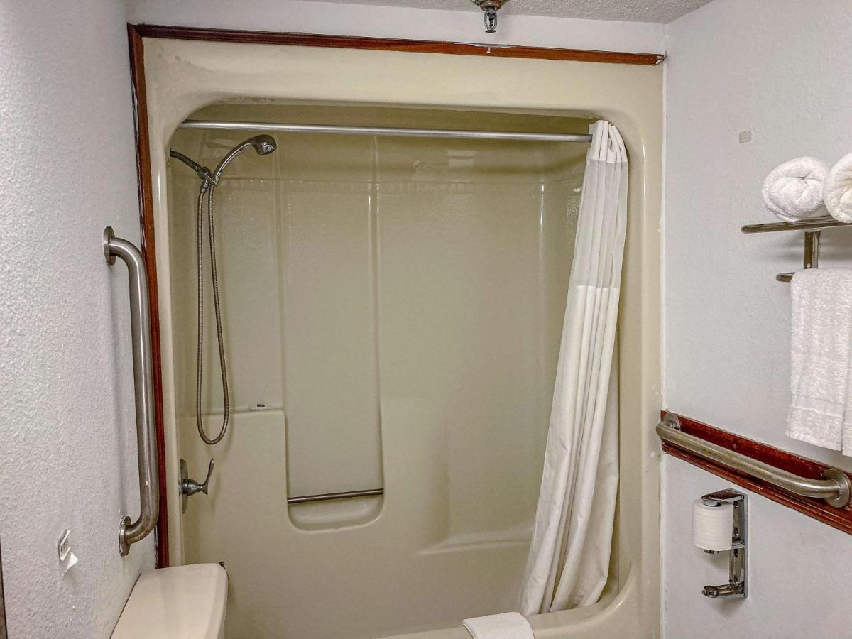 Motel 6 Elkhart, In ภายนอก รูปภาพ