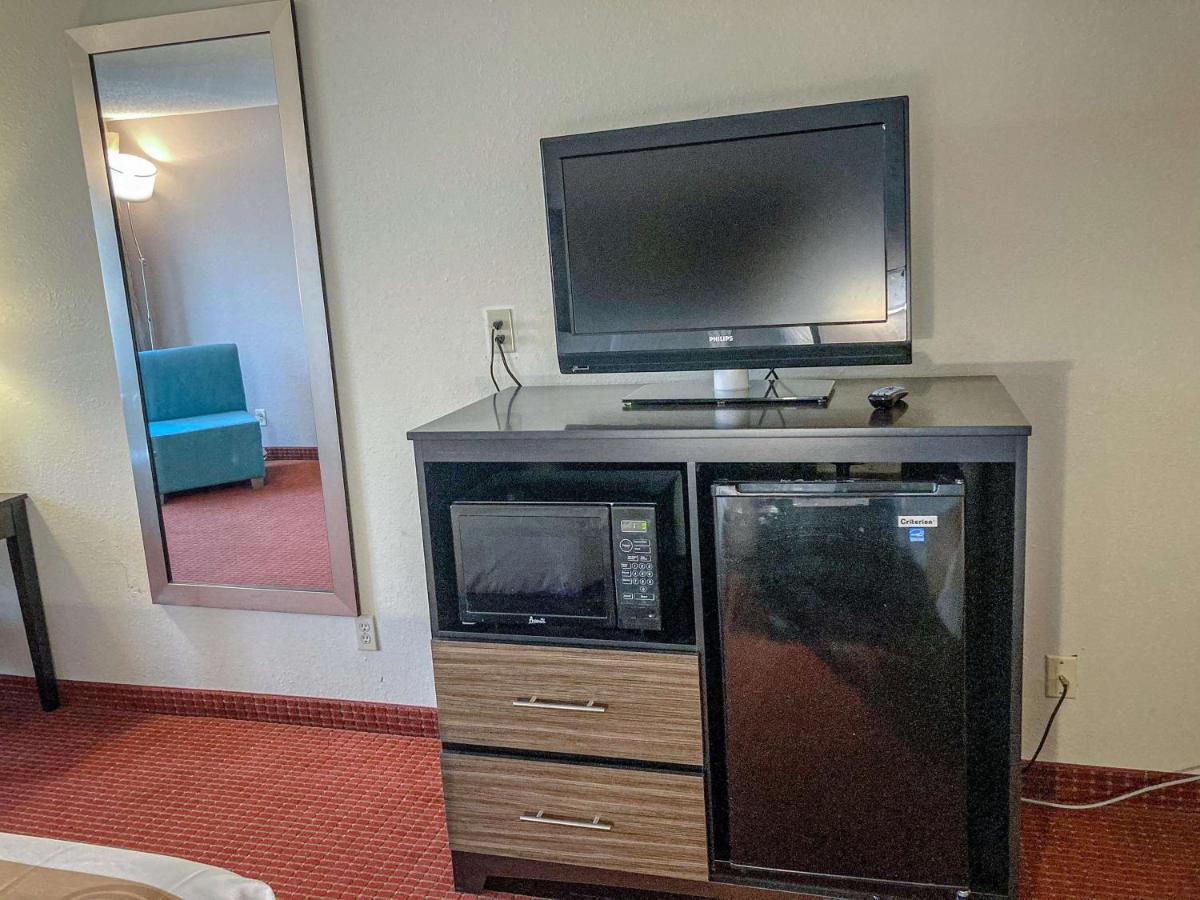 Motel 6 Elkhart, In ภายนอก รูปภาพ